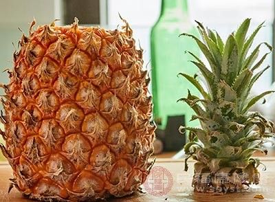 菠蘿含有豐富的維生素