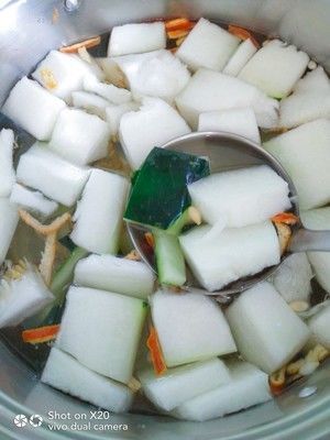 减肥餐——冬瓜汤的做法步骤 第3步