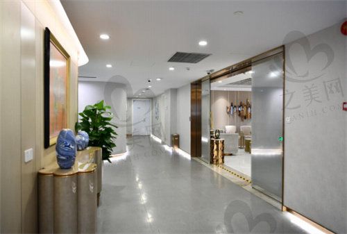 上海美姿醫(yī)療美容室內(nèi)走廊環(huán)境好