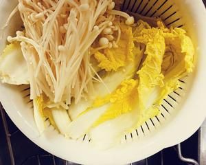 減脂餐【金針菇蝦仁煮娃娃菜】#清淡，營養(yǎng)#的做法 步驟1