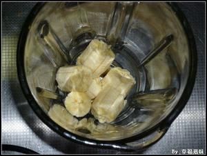 香蕉酸奶的做法 步驟1