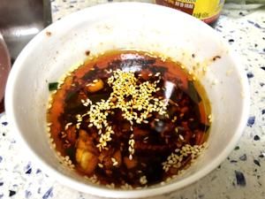 夏日涼拌青瓜-萬能涼拌調(diào)料的做法 步驟2