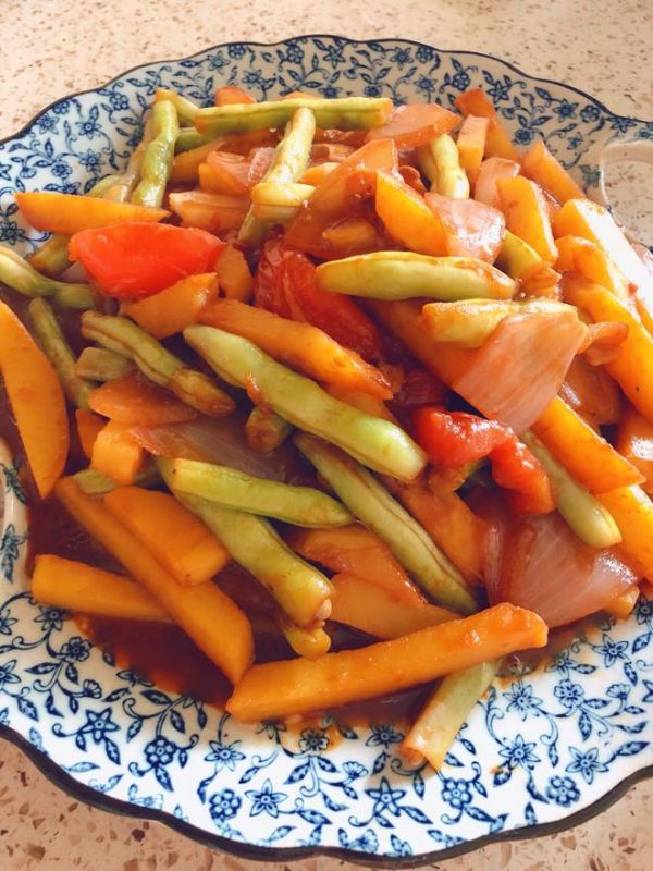 醬悶豆角土豆的做法