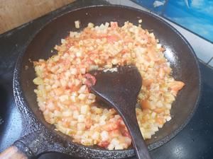 番茄土豆?fàn)F飯(平底鍋版)的做法 步驟4