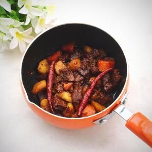番茄土豆?fàn)F牛腩 (下飯利器 香嫩又多汁)的做法 步驟9