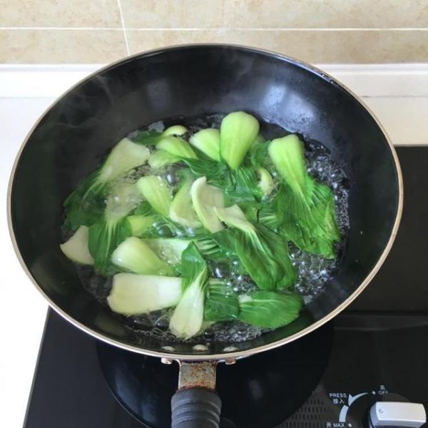 水煮小油菜，简单水煮菜，带来健康美味