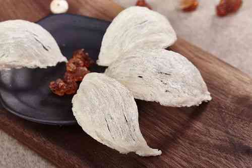 燕窩果的全面解析：營養(yǎng)組成、健康功效與食用指南