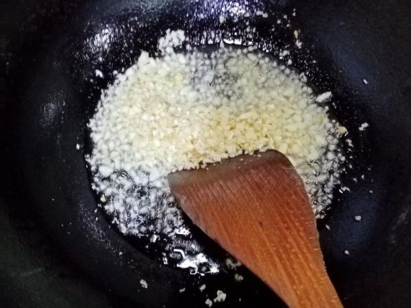 純奶手撕吐司的做法 步驟1