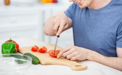 吃螃蟹不能吃什么 吃完螃蟹不能吃什么 不能和螃蟹一起吃的