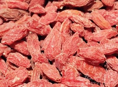枸杞是很好的食物，它能保肝、降血糖、軟化血管、降低血液中的膽固醇