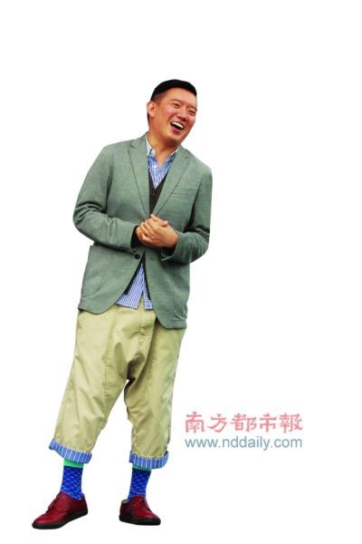 20日,杜汶泽才出席了英皇在内地的选秀活动,他看起来并无异样
