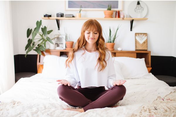 Bed yoga 床上瑜伽