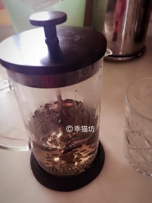 獨(dú)家檸檬茶的做法 步驟3