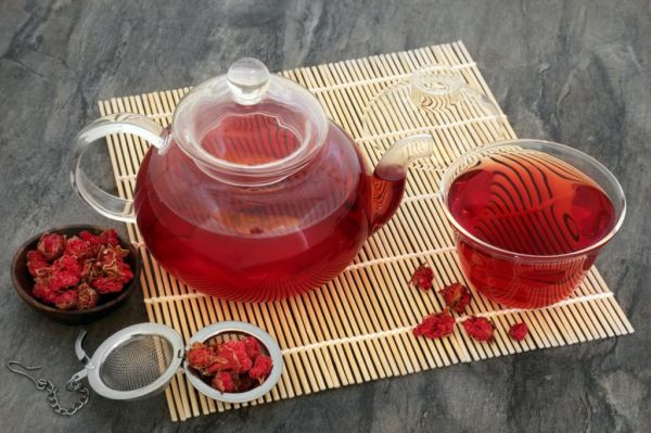 檸檬玫瑰花茶的功效 檸檬泡玫瑰花十大好處 玫瑰花茶搭配檸檬喝