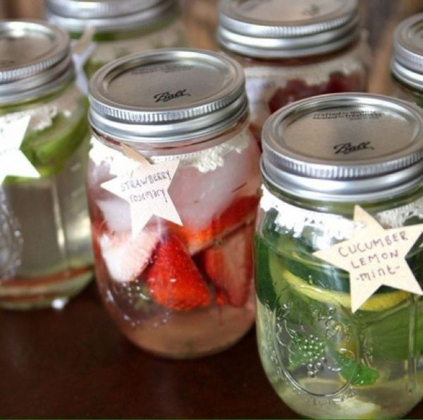 detox water 自制排毒养颜水 健康饮料 果蔬泡汁