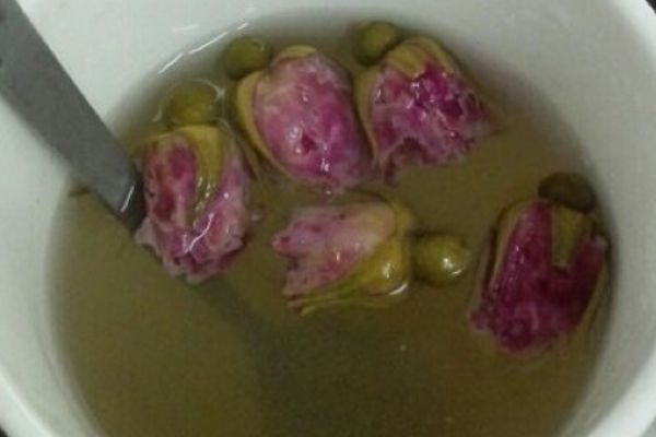 肝火太旺能喝玫瑰花嗎，適量喝玫瑰花茶對(duì)肝臟有益
