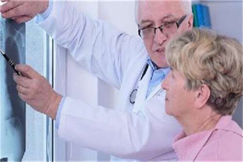 巧用丝瓜络摩擦瘦腰大法