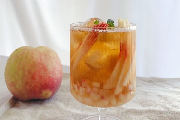 蜜桃乌龙茶暗示着什么含义，代表了清新甜美的意思