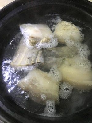 干鍋咸肉冬筍梅干菜的做法步驟 第3步