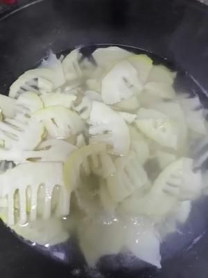鲜笋炒腊肉（超简单又下饭）的做法 步骤4