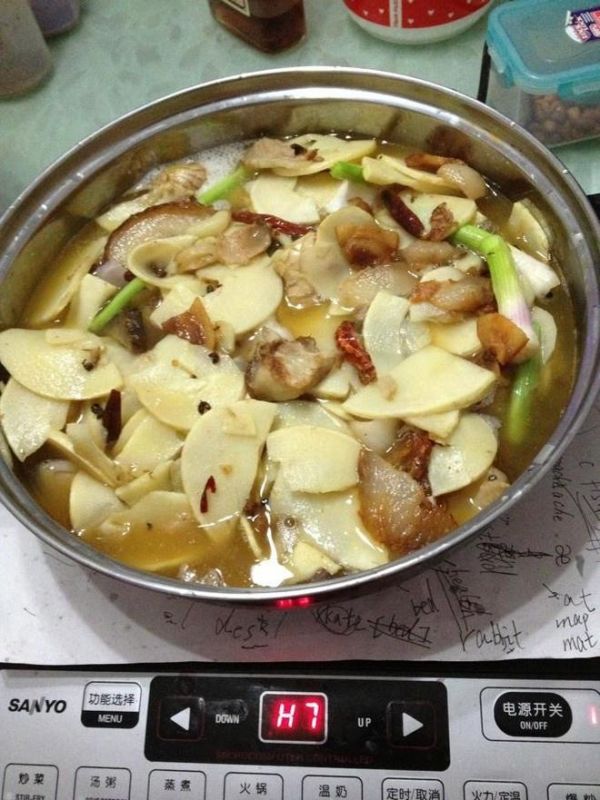 冬筍燉臘肉的做法