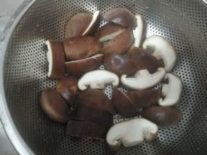 鮮香冬筍燉排骨的做法 步驟2