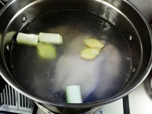 湯氏冬筍煲雞湯的做法 步驟3
