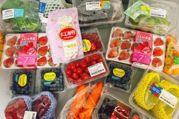 冰箱怎么擺放整齊？放蔬菜新鮮？6個(gè)冰箱食材存放技巧 一周采買(mǎi)蔬菜肉類(lèi)、不怕動(dòng)不動(dòng)就爛掉！