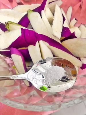 家常茄子炒木耳，不用油炸，少油低熱量健康美味版的做法 步驟3