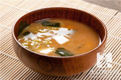 廣東省魚腥草根煲湯的做法