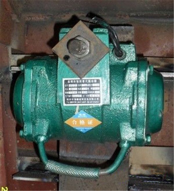 山東日照工字梁高頻振動器