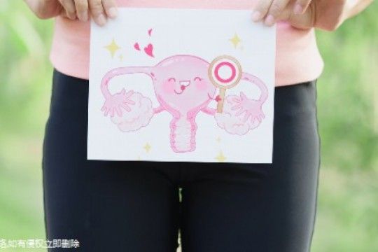 〖婴儿太早喂奶粉会怎么样_宝宝太早喂辅食会怎么样〗