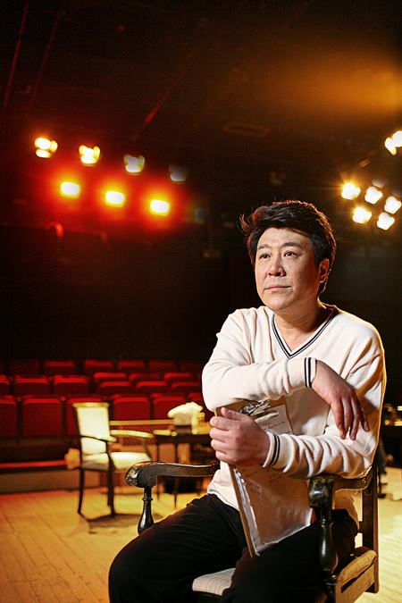 资料：上海话剧艺术中心演员--吕凉