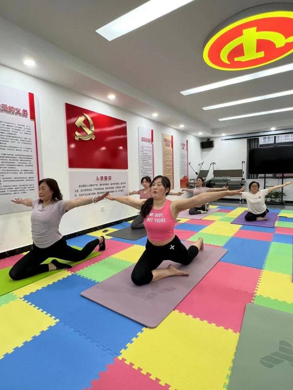 體驗(yàn)瑜伽之美 遇見(jiàn)更好的自己.docx
