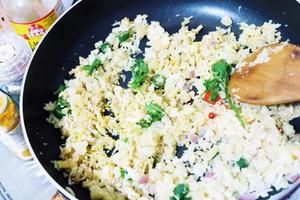 健身抗糖化 | 低卡路里抗炎花菜饭 cauliflower rice的做法 步骤2