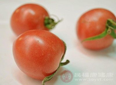 等熟透吃好。吃番茄一定要注意