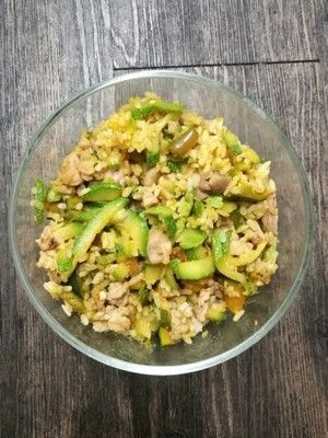 【健康低脂】營養(yǎng)雜糧雞肉南瓜炒飯的做法步驟 第8步