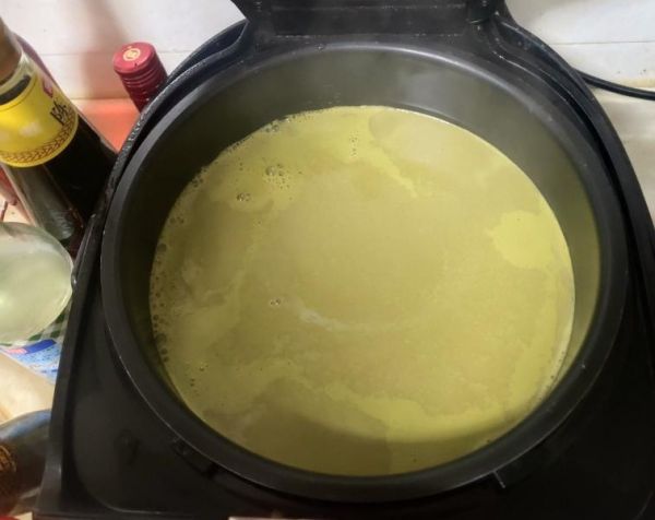 純奶手撕吐司的做法 步驟1