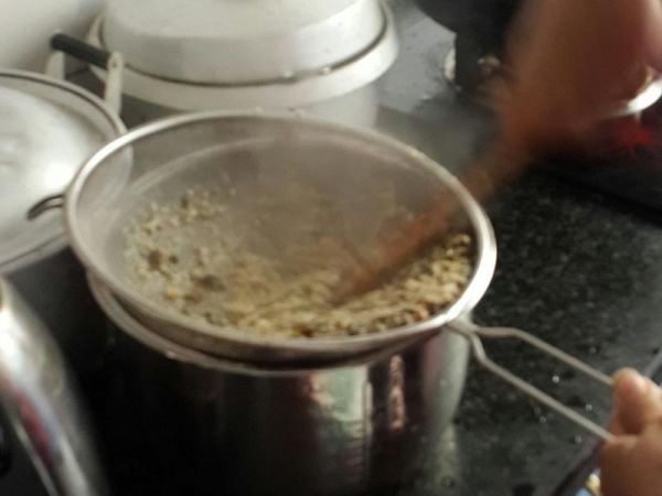 純奶手撕吐司的做法 步驟1