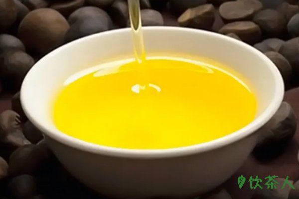 油茶的功效與作用，活血化瘀/養(yǎng)胃健脾/清熱解毒/養(yǎng)生保健