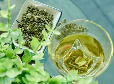 綠茶，作為中國的傳統(tǒng)飲品，以其清新的口感和豐富的營養(yǎng)價值深受人們喜愛