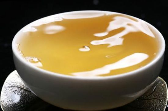 綠茶加重濕氣，綠茶喝多了會濕氣重嗎？