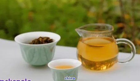 '绿茶普洱茶祛湿效果比较：哪个更有效？同时解析减肥、功效和去火效果'