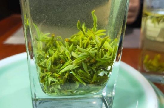 濕氣重喝紅茶還是綠茶，紅茶祛濕還是綠茶祛濕？