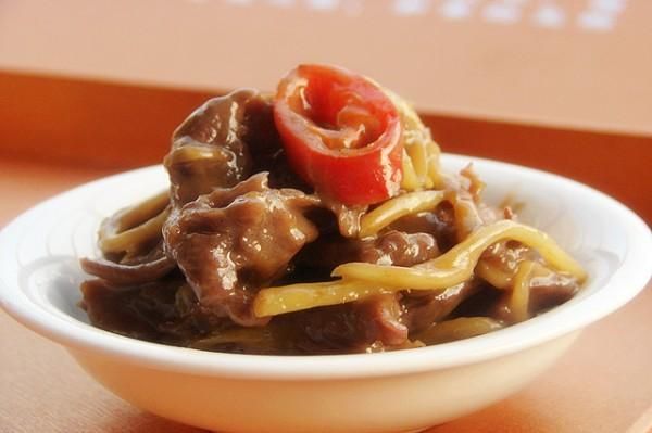 八種家常牛肉做法,營(yíng)養(yǎng)美味,吃米飯絕配!