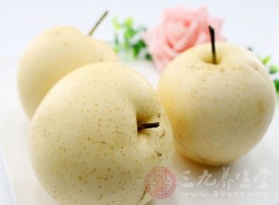 梨子可以潤肺清燥、止咳化痰