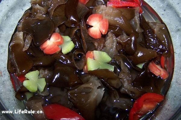 你會(huì)吃黑木耳嗎？ - 萬(wàn)靜 - 萬(wàn)靜的博客