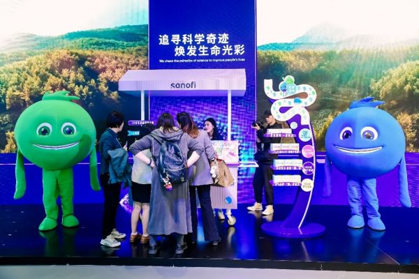美菌納路演現(xiàn)場觀眾互動(dòng)熱烈