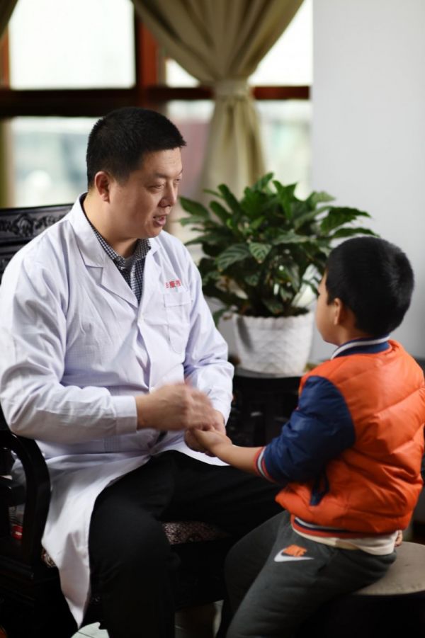 華康貝健張淑華:匠心傳承推拿技藝，仁心守護(hù)兒童健康