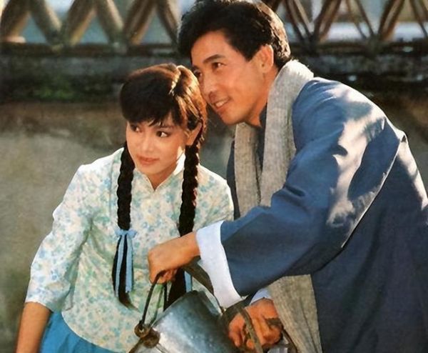 瓊瑤“統(tǒng)治”兩岸三地影視圈的日子